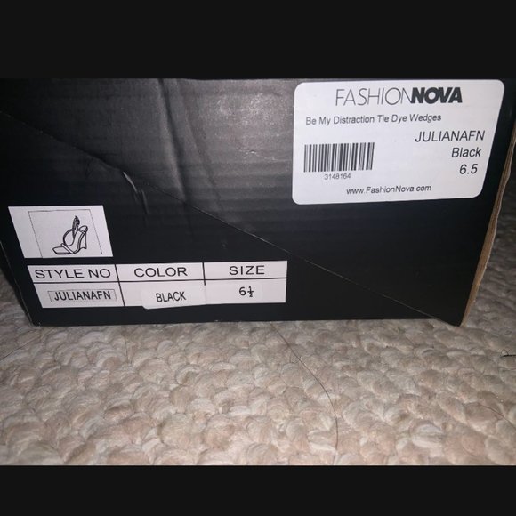 Fashion Nova Heels - Picture 4 of 4